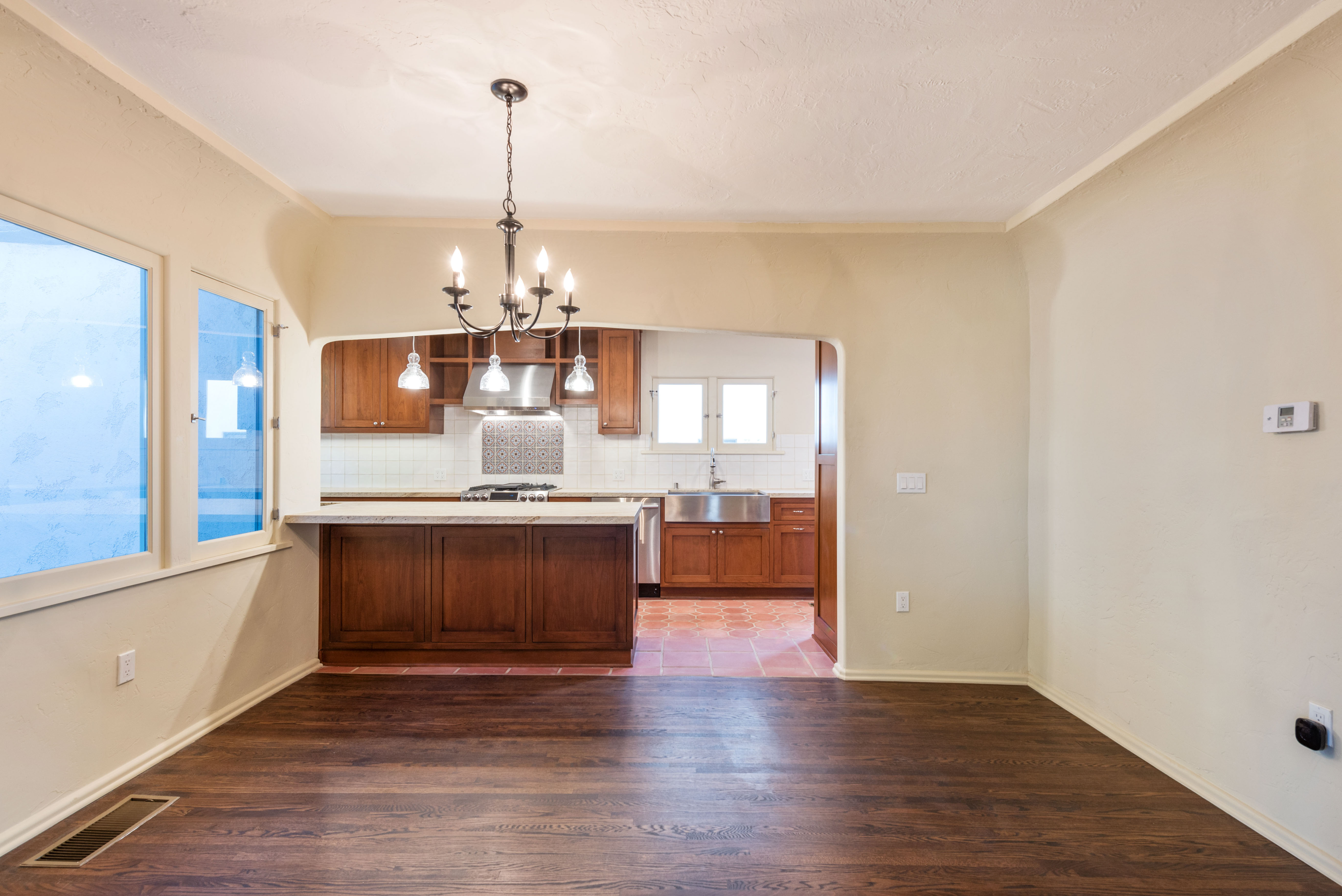 2262 Cloverfield, Santa Monica, California 90405, 3 Bedrooms Bedrooms, ,2 BathroomsBathrooms,Home,For Rent,Cloverfield,1101