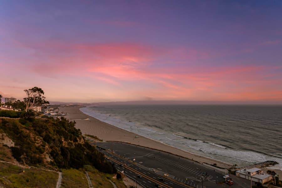15234 Friends,Pacific Palisades,California 90272,4 Bedrooms Bedrooms,3.5 BathroomsBathrooms,Home,Friends,1104