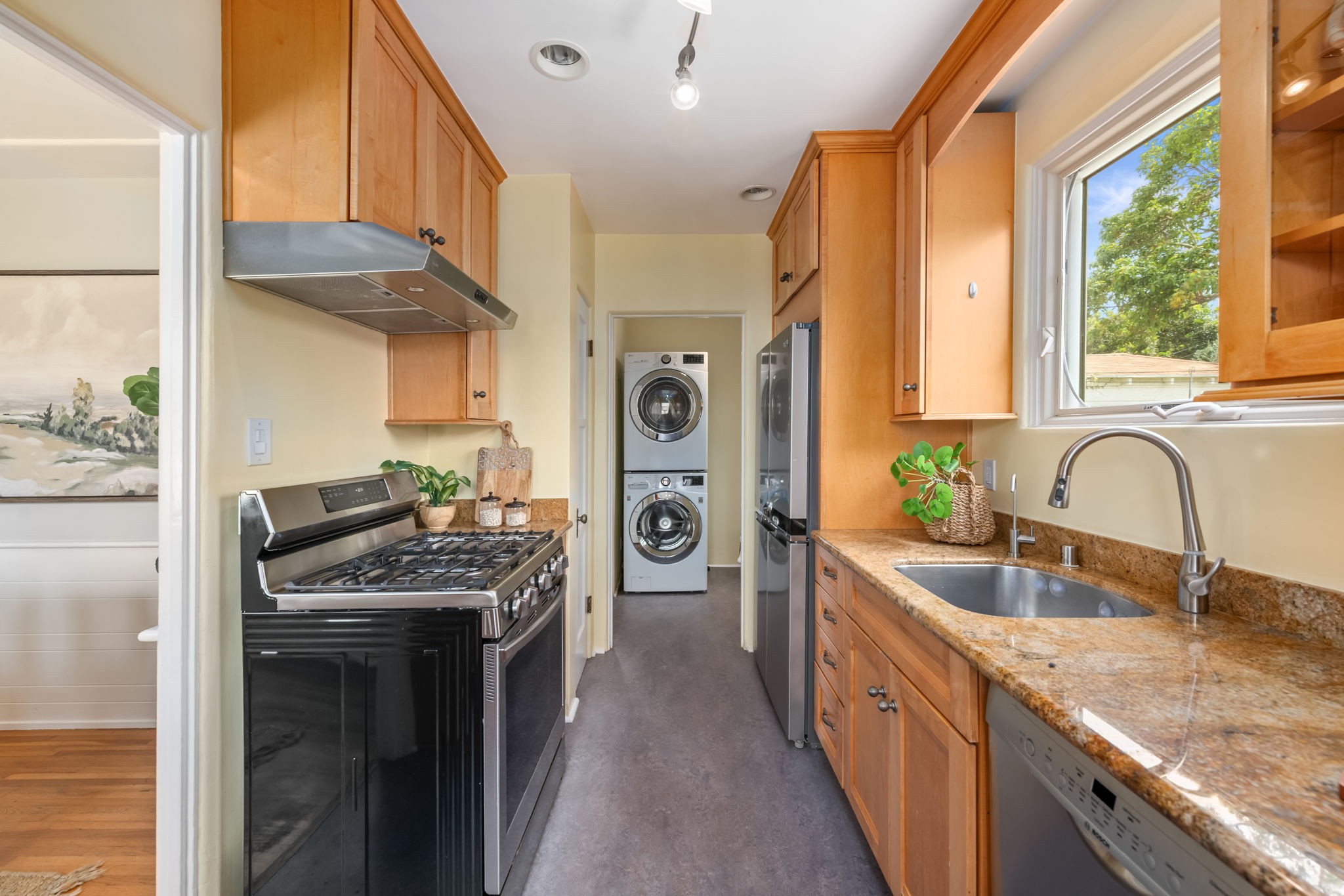 4240 McConnell, Culver City, California 90066, 2 Bedrooms Bedrooms, ,1 BathroomBathrooms,Home,For Sale,McConnell,1172