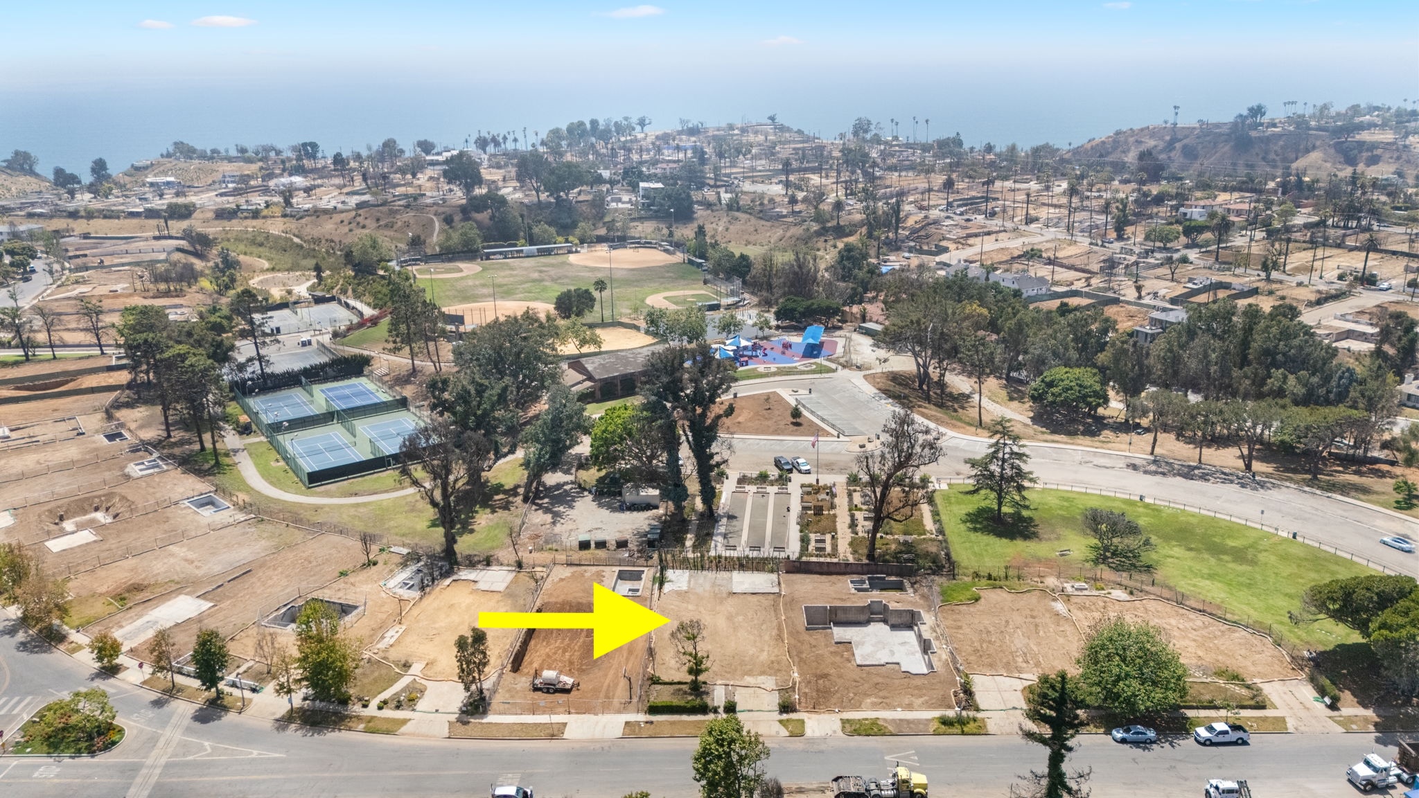 821 Alma Real Drive, Pacific Palisades, California 90272, ,Home,For Sale,Alma Real Drive,1175