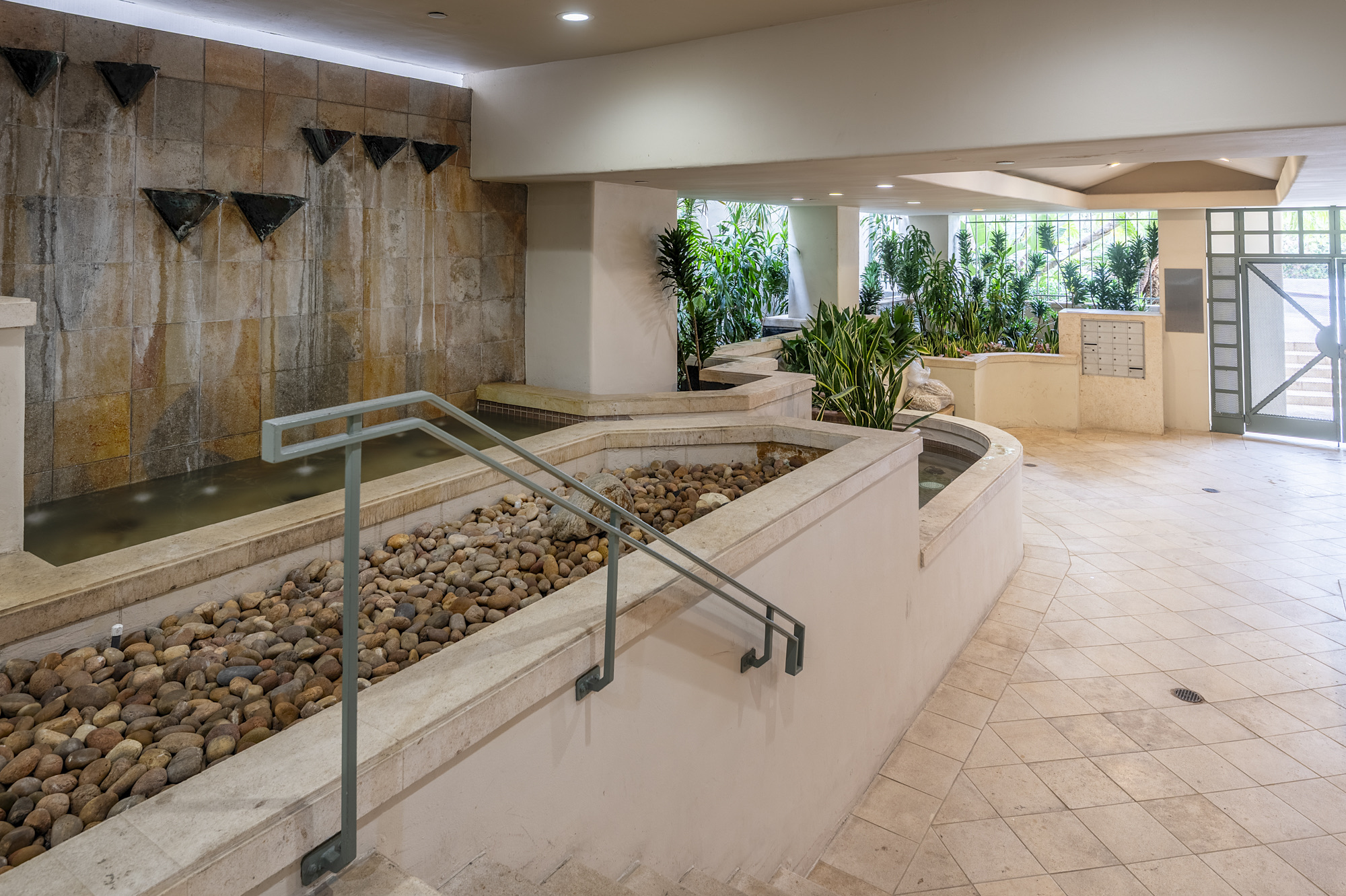 15425 Antioch St 201, Pacific Palisades, California 90272, ,Apartment,For Sale,Antioch St 201,1180
