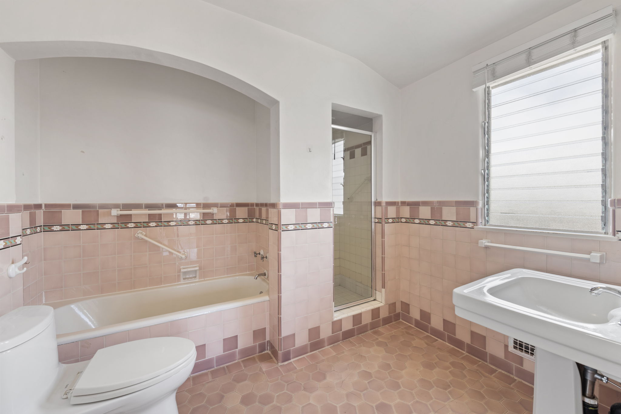 720 Chapala, Pacific Palisades, California 90272, ,Home,For Sale,Chapala,1183