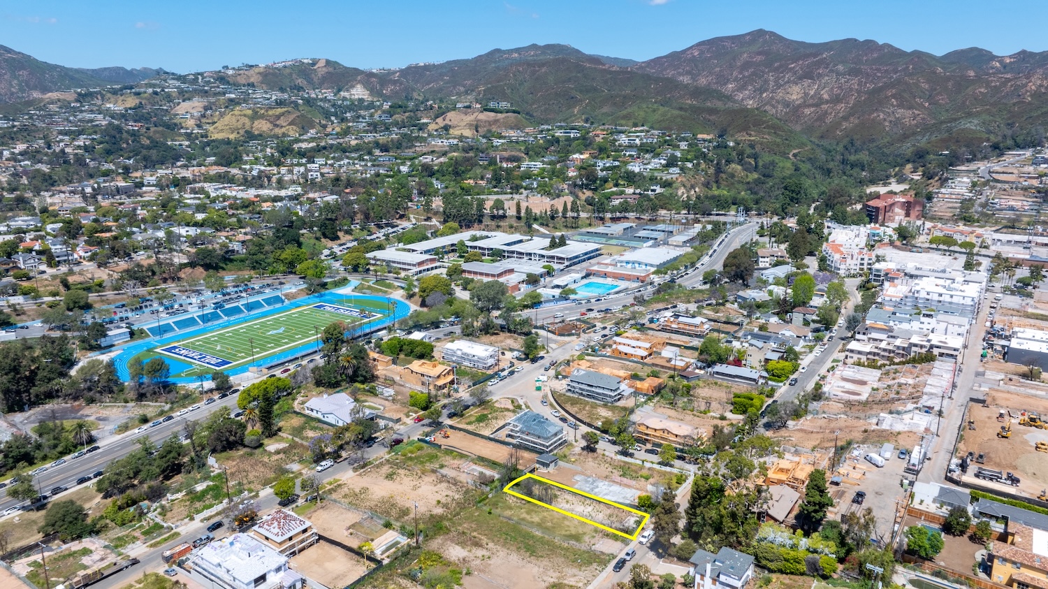 763 Haverford Avwe, California 90272, ,Home,For Sale,Haverford Avwe,1188