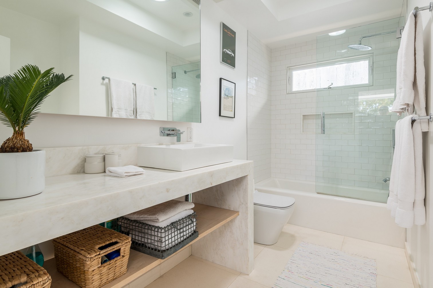 16571 Chattanooga Pl,Pacific Palisades,California 90272,4 Bedrooms Bedrooms,3.5 BathroomsBathrooms,Home,Chattanooga Pl,1073