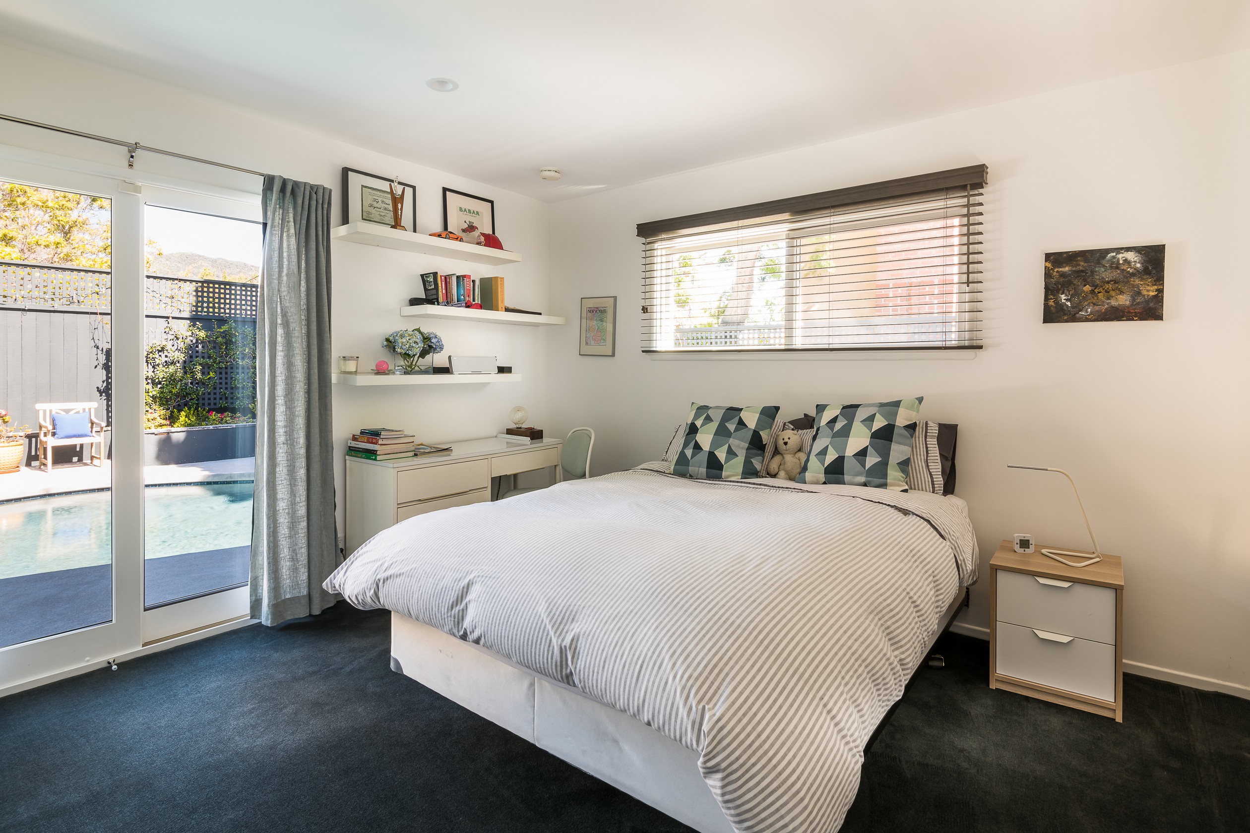 16571 Chattanooga Pl,Pacific Palisades,California 90272,4 Bedrooms Bedrooms,3.5 BathroomsBathrooms,Home,Chattanooga Pl,1073